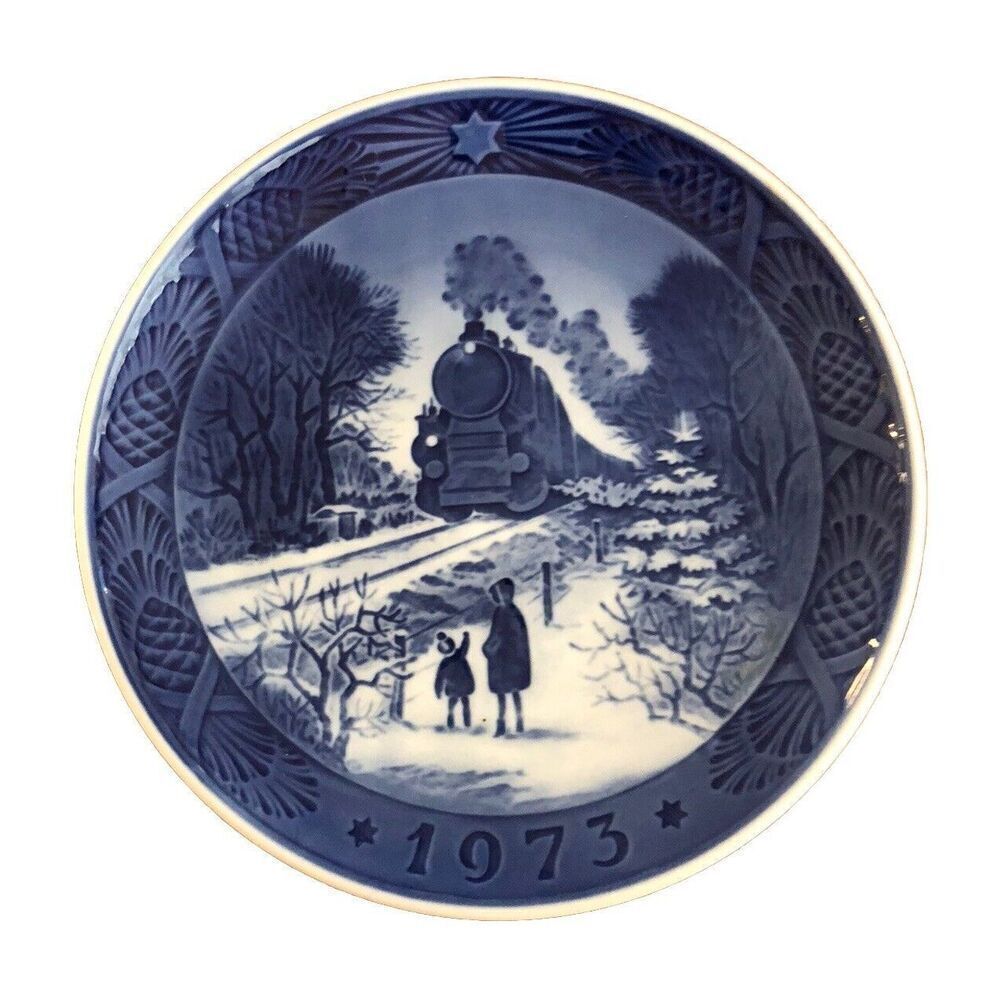VNT GOING HOME FOR CHRISTMAS Royal Copenhagen Porcelain 7” Plate 1973 Old Stock